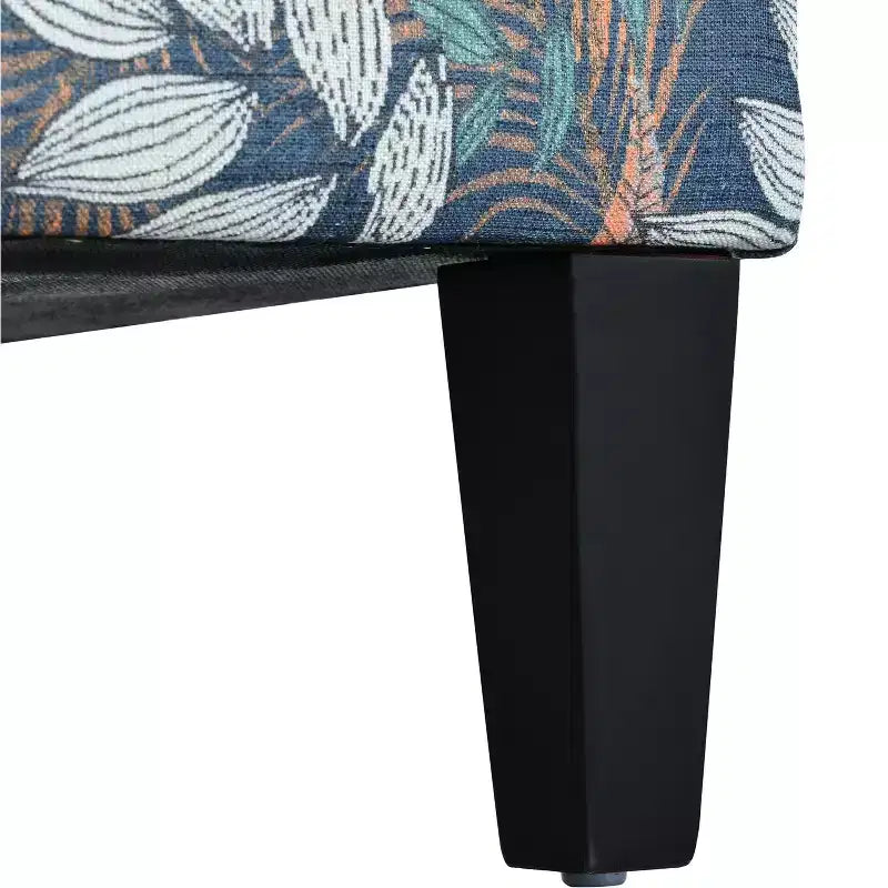 Pouf de rangement rembourré en polyester avec couvercle à fermeture douce en bois de bouleau 71 cm (l) x 58 cm (P)
