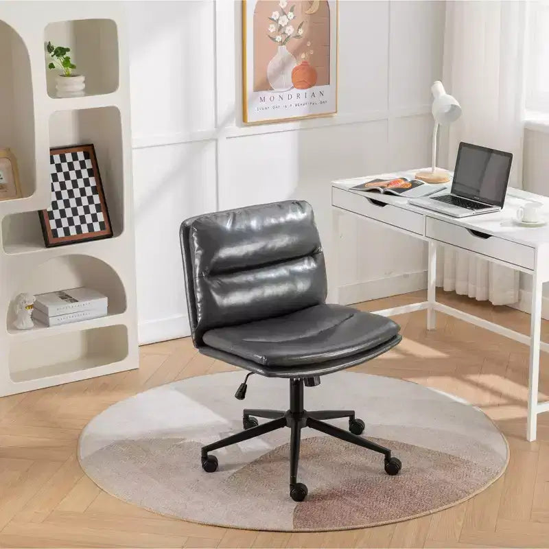 Chaise de bureau pivotante sans accoudoirs en similicuir et cadre en métal avec hauteur réglable