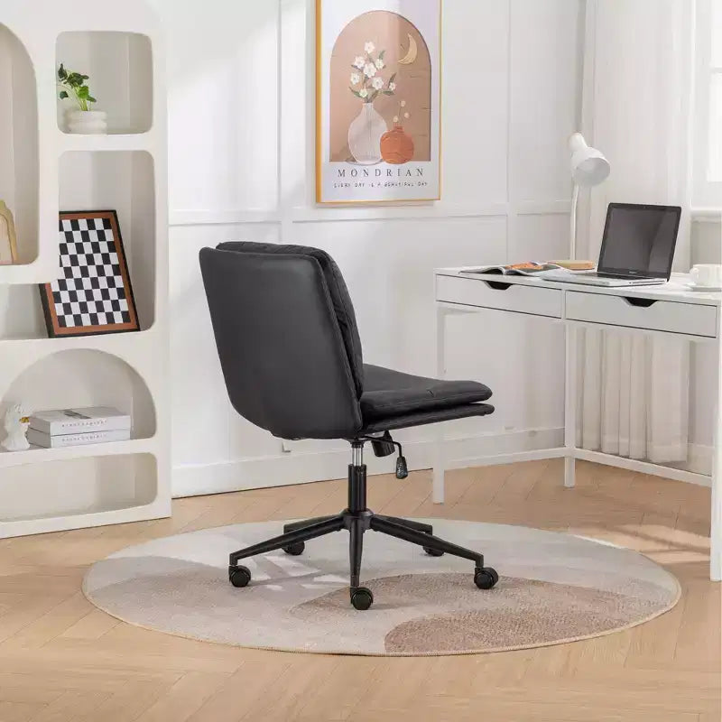 Chaise de bureau pivotante sans accoudoirs en similicuir et cadre en métal avec hauteur réglable