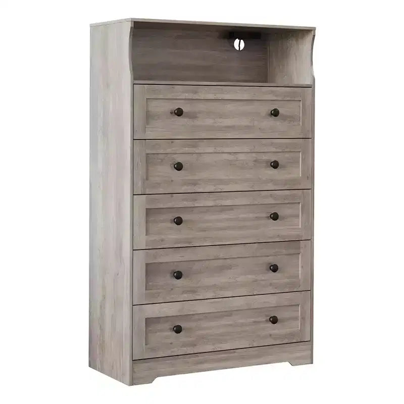 Commode étroite en bois à 5 tiroirs avec station de charge et étagère d'exposition 31,5"L x 53"H